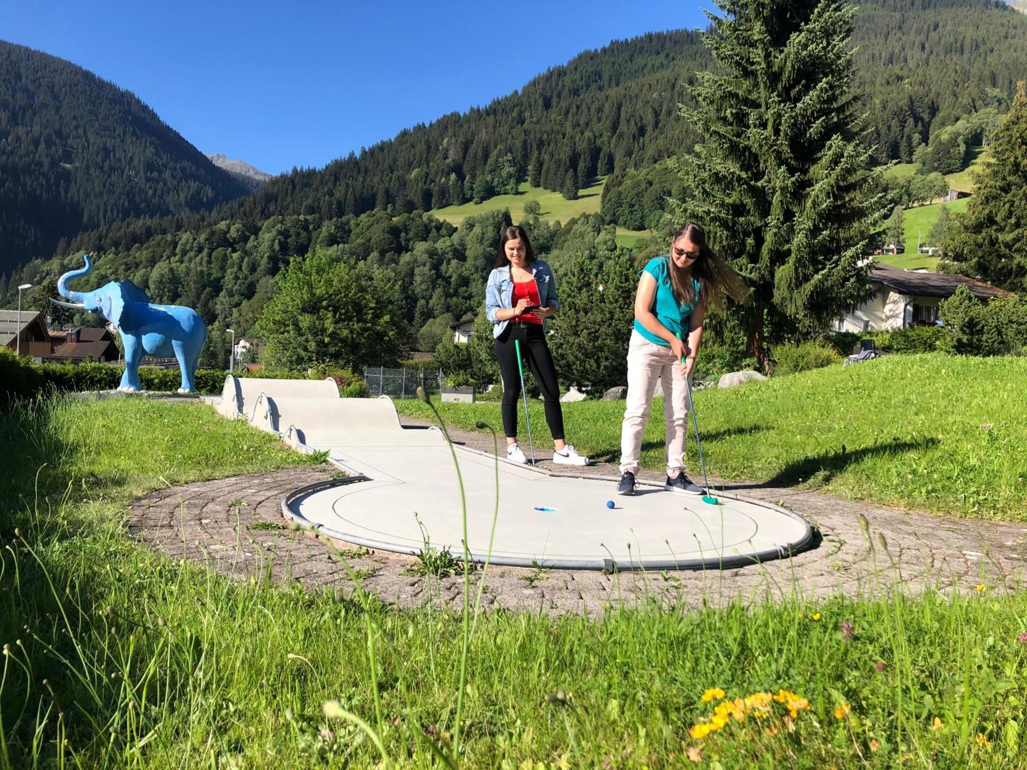 Hotel Sport Klosters Exteriör bild